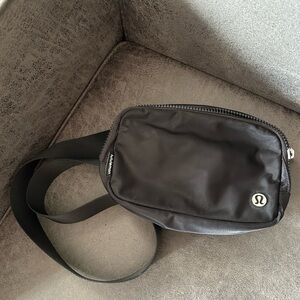 lululemon Belt Bag 1L Black